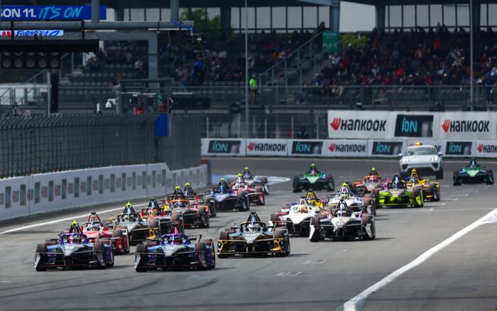 Oliver Rowland vence a Porsche y se lleva la victoria para Nissan en el E-Prix de la Ciudad de México
