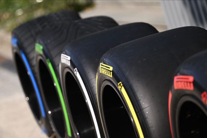 ¿Cuáles son las similitudes entre NASCAR y Fórmula 1?