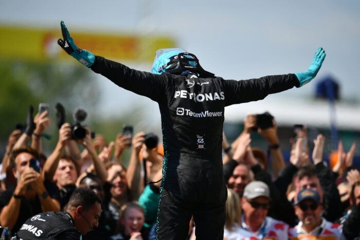 George Russell se impone en el GP de Canadá 2025; Norris abandona tras chocar en su lucha con Piastri
